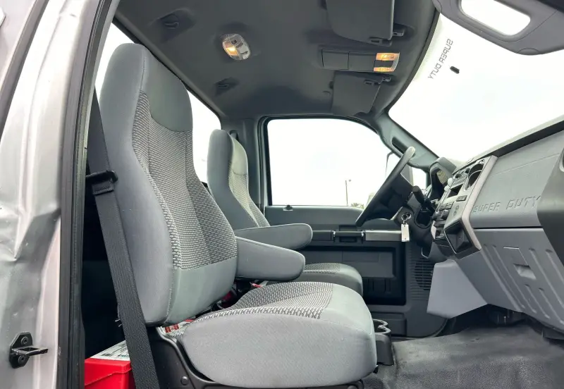 2022 Ford F650 Super Duty photo 39