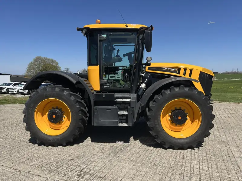 2020 JCB Fastrac 4220 photo 11