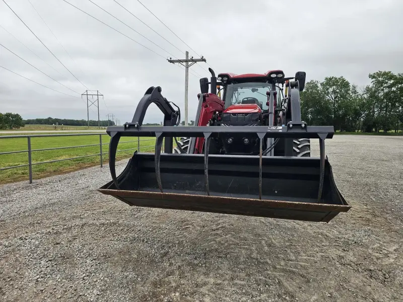 2022 Case IH Puma 200 Tractor – L107 Loader – AFS Connect photo 2